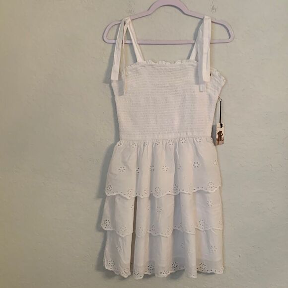 NWT Sincerely Jules Cotton White Tiered Eyelet Mini Sundress Size L - Picture 1 of 9